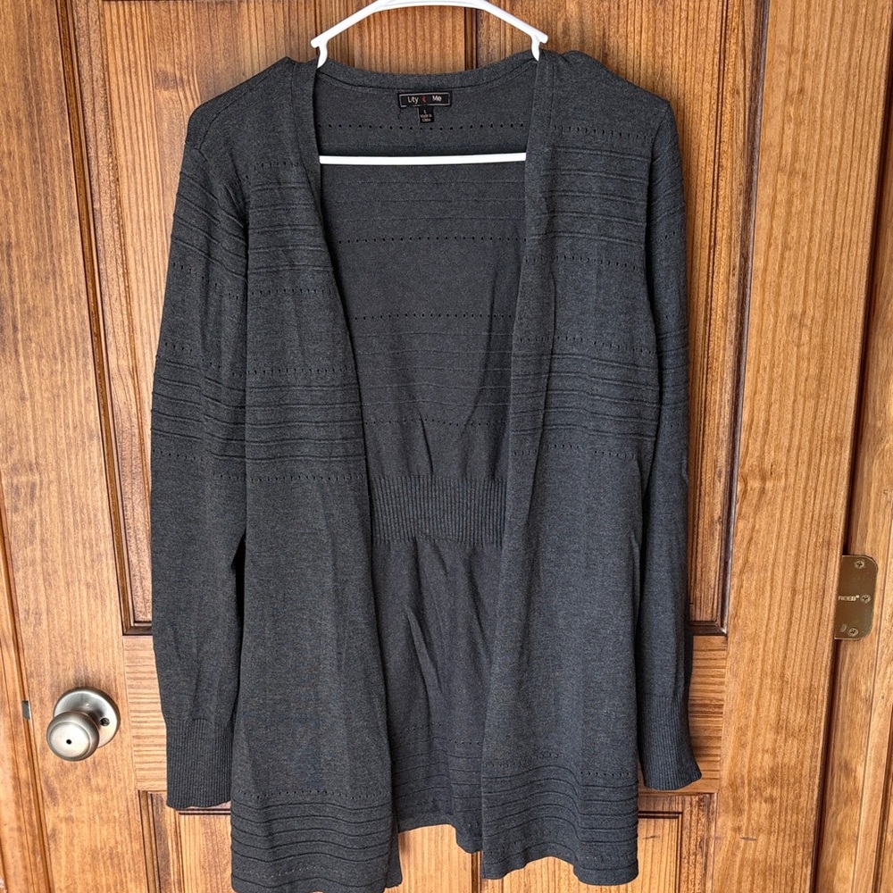 Lety & Me Women's Gray Sweater